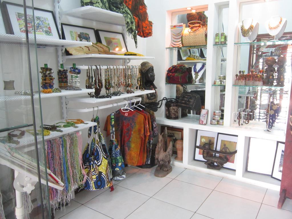 Laparadiseinn Accra Extérieur photo